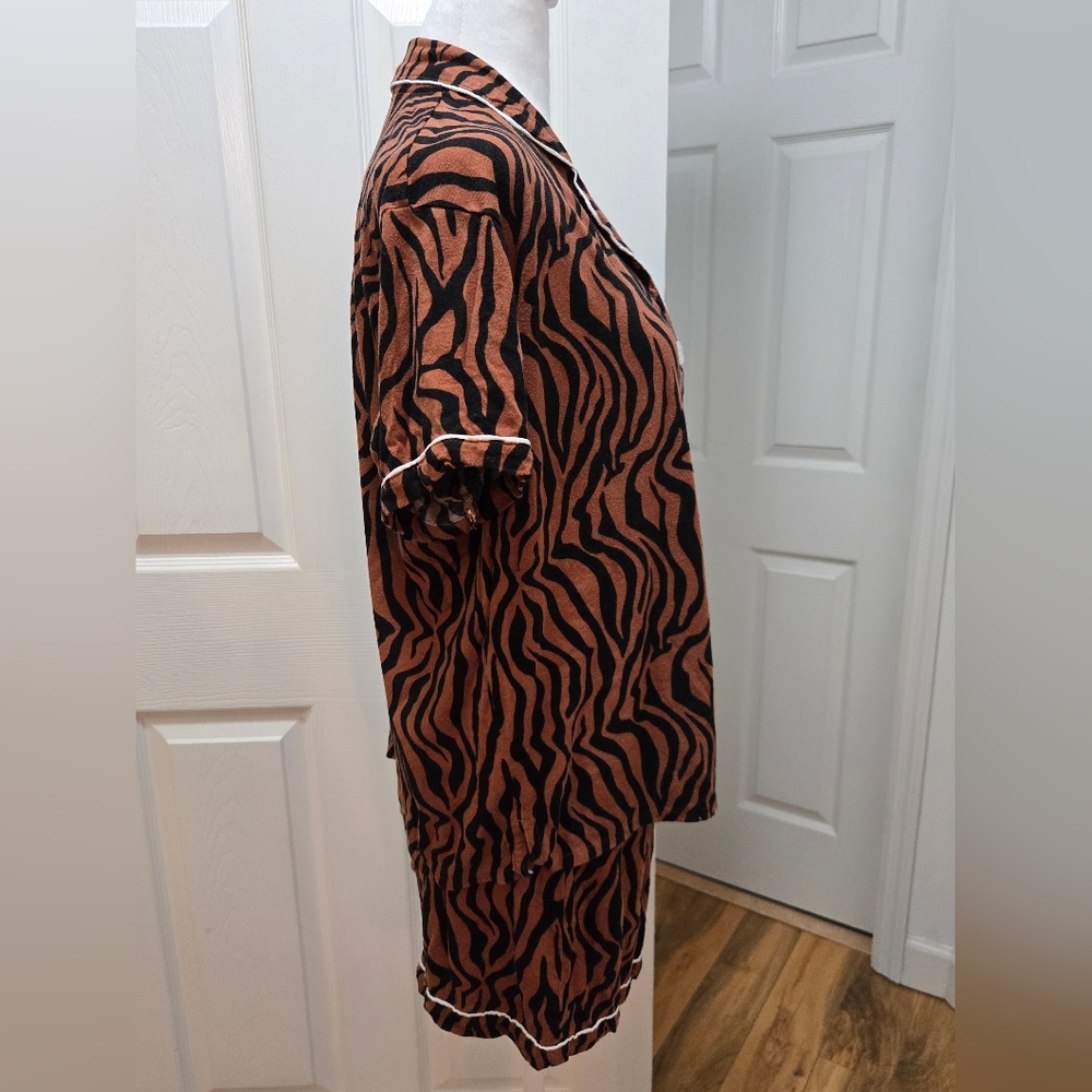 Zebra Print Button-Up Pajama Set, Size Large, Seeing Stars - Picture 5 of 15